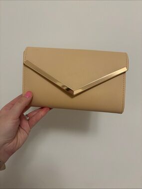 Chic Nude Envelope Clutch with Gold Accent